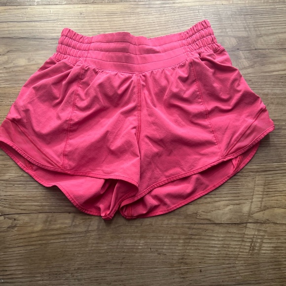 lululemon athletica Pants - Lululemon Pink Low/Mid Rise Speed Shorts Size 2 Running Athletic